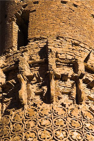 Detail of decoration on minaret and first ruined balcony, 12th century Minaret of Jam, UNESCO World Heritage Site, Ghor (Ghur, Ghowr) Province, Afghanistan, Asia Stock Photo - Rights-Managed, Code: 841-02916823