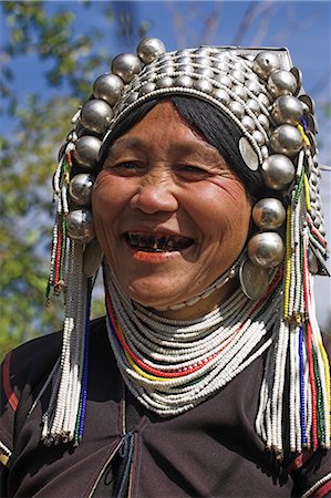 Lady Akha, nonne Lin Kong, un village Akha, Kengtung (Kyaing Tong), l'état de Shan, au Myanmar (Birmanie), Asie Photographie de stock - Rights-Managed, Code: 841-02917016