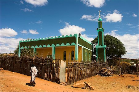 Lady zu Fuß vorbei an Moschee, Konso, südlichen Bereich, Äthiopien, Afrika Stockbilder - Lizenzpflichtiges, Bildnummer: 841-02917055