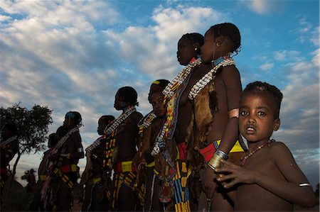 Hamer (Hamar) people at Evangadi dancing (Hamer night dance), Dombo village, Turmi, Lower Omo Valley, Ethiopia, Africa Foto de stock - Con derechos protegidos, Código: 841-02917051