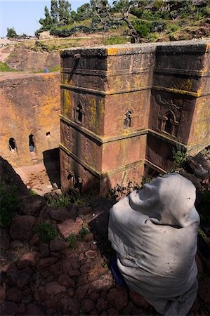 simsearch:841-02715465,k - Pilgrim at the rock-hewn monolithic church of Bet Giyorgis (St. George's), Lalibela, UNESCO World Heritage Site, Ethiopia, Africa Stock Photo - Rights-Managed, Code: 841-02917214