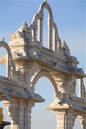 simsearch:841-02916095,k - Shri Swaminarayan Mandir Temple, the largest Hindu temple outside India, winner of UK Pride of Place award 2007, Neasden, London, England, United Kingdom, Europe Stock Photo - Rights-Managed, Code: 841-02917424