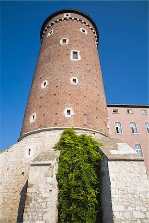 polish castle - Watch Tower, Wawel Castle, Wawel Hill, Krakow, Poland, Europe Stock Photo - Rights-Managed, Code: 841-02917435