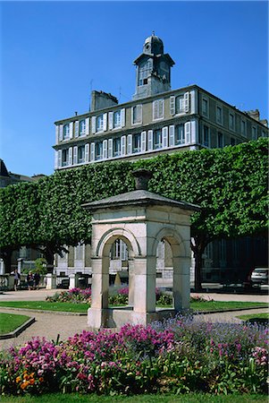 Boulevard des Pyrenees, Pau, Bearn, Aquitaine, France, Europe Stock Photo - Rights-Managed, Code: 841-02917712