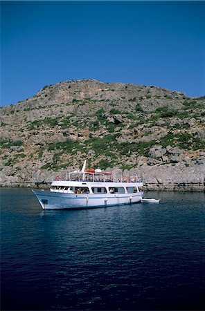 simsearch:841-03029251,k - Boat trippers, east coast, Anthony Quinn's Bay, Rhodes, Greek Islands, Greece, Europe Stock Photo - Rights-Managed, Code: 841-02917736