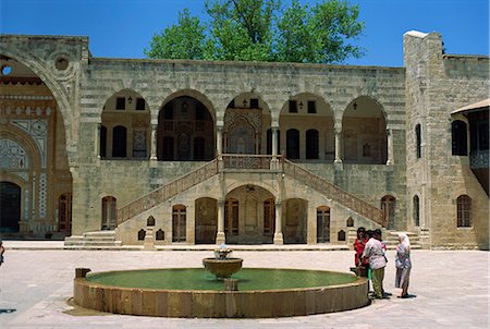 Cour intérieure du Palais de Betedin, Beyrouth, Liban, Moyen-Orient Photographie de stock - Rights-Managed, Code: 841-02917758