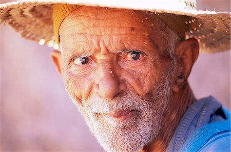 Portrait of an elderly man, Kasbah Ait Benhaddou, near Ouarzazate, Morocco, North Africa, Africa Foto de stock - Con derechos protegidos, Código: 841-02918054