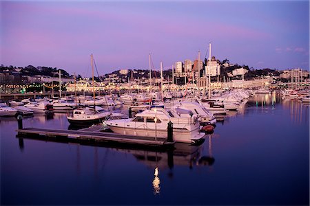simsearch:841-05795955,k - Port au crépuscule, Torquay, Devon, Angleterre, Royaume-Uni, Europe Photographie de stock - Rights-Managed, Code: 841-02918174