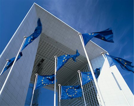 Drapeaux de la Grande Arche et l'UE, La Defense, Paris, France, Europe Photographie de stock - Rights-Managed, Code: 841-02918310