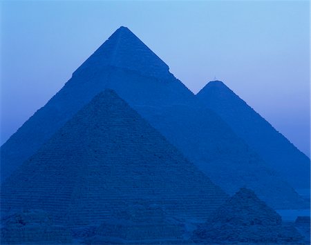 Pyramids at Giza, UNESCO World Heritage Site, Cairo, Egypt, North Africa, Africa Foto de stock - Direito Controlado, Número: 841-02918438