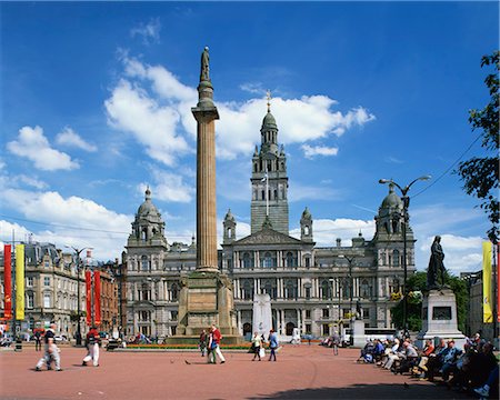 Glasgow Town Hall and monument, George Square, Glasgow, Strathclyde, Scotland, United Kingdom, Europe Fotografie stock - Rights-Managed, Codice: 841-02918445