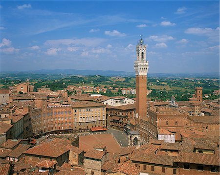 La Piazza del Campo et maisons sur les toits de la ville de Sienne, l'UNESCO World Heritage Site, Toscane, Italie, Europe Photographie de stock - Rights-Managed, Code: 841-02918457