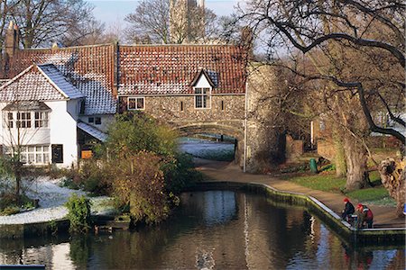 Fishermen on a frosty morning, Pull Ferry, Norwich, Norfolk, England, United Kingdom, Europe Fotografie stock - Rights-Managed, Codice: 841-02918550