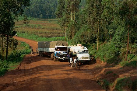 simsearch:841-02993749,k - Camion de programme alimentaire mondial en transit du Rwanda, près de Kisoro, en Ouganda, Afrique de l'est, Afrique Photographie de stock - Rights-Managed, Code: 841-02918631
