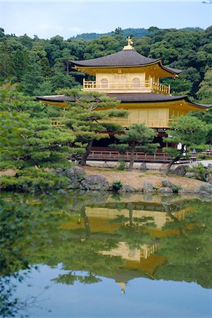 Temple of the Golden Pavilion, Kyoto, Japan Stock Photo - Rights-Managed, Code: 841-02918670