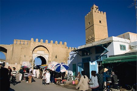 simsearch:841-02920026,k - Murs de la médina, Médina, Kairouan, Tunisie, Afrique du Nord, Afrique Photographie de stock - Rights-Managed, Code: 841-02918703