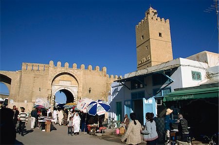 simsearch:841-03031671,k - Walls of the Medina, Medina, Kairouan, Tunisia, North Africa, Africa Foto de stock - Con derechos protegidos, Código: 841-02918703