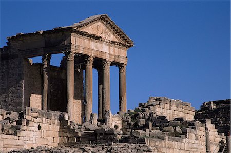 simsearch:841-05781756,k - The Capitol, Roman ruins at Dougga, UNESCO World Heritage Site, Tunisia, North Africa, Africa Foto de stock - Con derechos protegidos, Código: 841-02918711