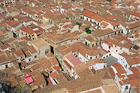 Luftaufnahme der Dächer der Innenstadt gesehen aus dem Felsen in Cefalu, auf der Insel Sizilien, Italien, Europa Stockbilder - Lizenzpflichtiges, Bildnummer: 841-02918898
