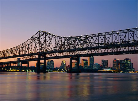 simsearch:851-02964181,k - Mississippi River Bridge, New Orleans, Louisiana, United States of America Foto de stock - Direito Controlado, Número: 841-02918914