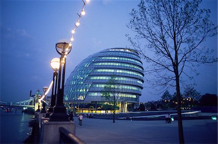 simsearch:841-02915147,k - Hôtel de ville au crépuscule, Londres, Royaume-Uni, Europe Photographie de stock - Rights-Managed, Code: 841-02919164