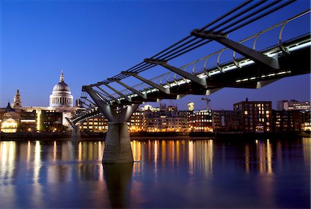 simsearch:841-02919233,k - Millennium Bridge and St. Pauls Cathedral, London, England, United Kingdom, Europe Stock Photo - Rights-Managed, Code: 841-02919314