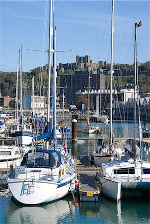 simsearch:841-02919328,k - Marina and castle beyond, Dover, Kent, England, United Kingdom, Europe Foto de stock - Con derechos protegidos, Código: 841-02919328