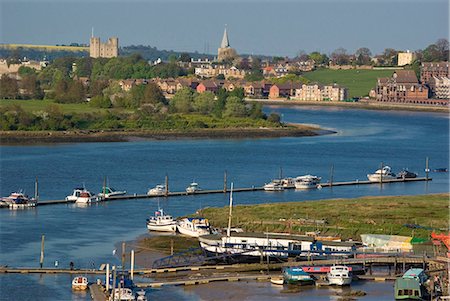 river medway - Rochester viewed from the Medway, Rochester, Kent, England, United Kingdom, Europe Stock Photo - Rights-Managed, Code: 841-02919447