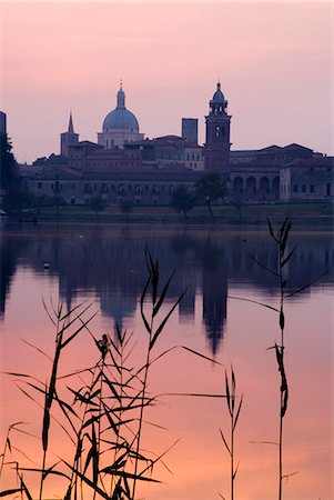 Mantoue au crépuscule, Lombardie, Italie, Europe Photographie de stock - Rights-Managed, Code: 841-02919472