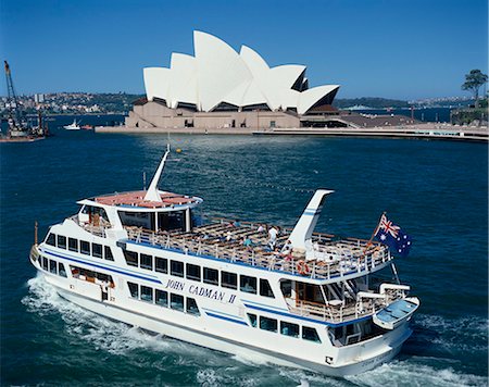 simsearch:841-02921200,k - A ferry passes the Opera House in Sydney, New South Wales, Australia, Pacific Foto de stock - Direito Controlado, Número: 841-02919880