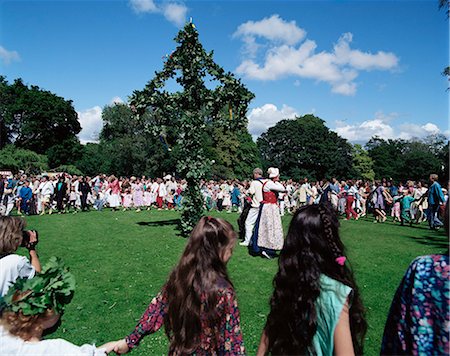 Danses autour du mât de Cocagne, Midsummer festival, Suède, Scandinavie, Europe Photographie de stock - Rights-Managed, Code: 841-02919891