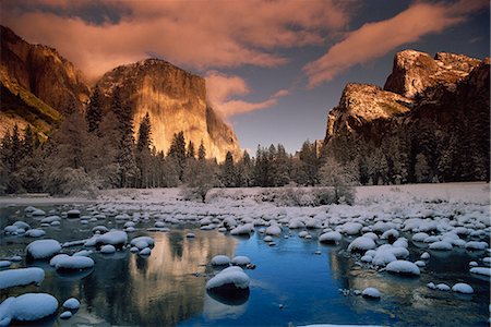 simsearch:841-03058739,k - El Capitan, seen from the Merced River in winter, Yosemite National Park, UNESCO World Heritage Site, California, United States of America, North America Stock Photo - Rights-Managed, Code: 841-02919960