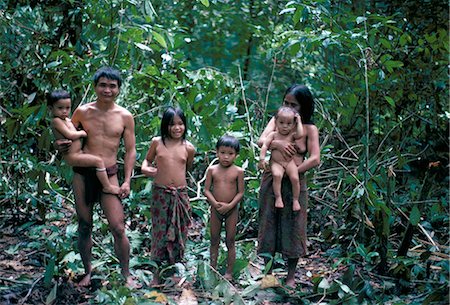 Penan family, Mulu expedition, Borneo, Indonesia, Southeast Asia, Asia Foto de stock - Con derechos protegidos, Código: 841-02924002