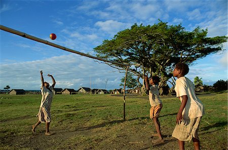 Kids playing, Frum village, Sulphur Bay, Tanna, Vanuatu, Pacific Islands, Pacific Foto de stock - Con derechos protegidos, Código: 841-02924075