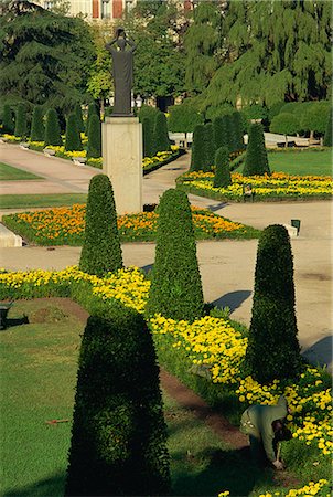 parterre - Paseo Parterra, Retiro Park, Madrid, Spain, Europe Stock Photo - Rights-Managed, Code: 841-02924519