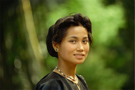 sulawesi - Tea girl, aged 13, at funeral, Sulawesi, Indonesia, Southeast Asia, Asia Stock Photo - Rights-Managed, Code: 841-02924525