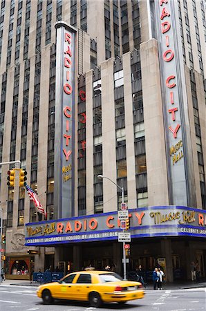 simsearch:841-03454437,k - Radio City Music Hall, Manhattan, New York City, New York, United States of America, North America Stock Photo - Rights-Managed, Code: 841-02924734