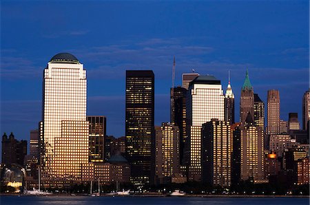 simsearch:841-02944352,k - Lower Manhattan skyline at dusk across the Hudson River, New York City, New York, United States of America, North America Stock Photo - Rights-Managed, Code: 841-02924850