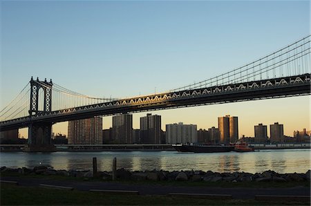 simsearch:841-02993169,k - Manhattan Bridge and the East River, New York City, New York, United States of America, North America Foto de stock - Con derechos protegidos, Código: 841-02924896