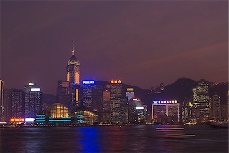 simsearch:841-02717306,k - Skyline de l'île de Hong Kong à la tombée de la nuit, Hong Kong, Chine, Asie Photographie de stock - Rights-Managed, Code: 841-02924924