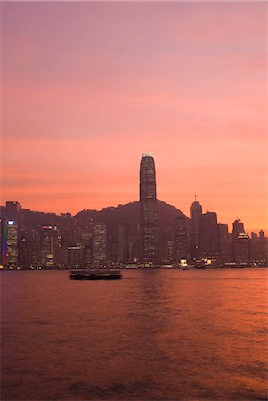 simsearch:841-02925361,k - Two IFC Building and Central, Hong Kong Island skyline at dusk, Hong Kong, China, Asia Foto de stock - Con derechos protegidos, Código: 841-02924922