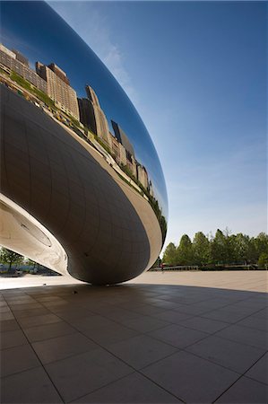 simsearch:841-02925146,k - Cloud Gate sculpture in Millennium Park reflecting the skyscrapers of North Michigan Avenue, Chicago, Illinois, United States of America, North America Foto de stock - Con derechos protegidos, Código: 841-02925038