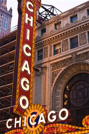 sinage - The Chicago Theatre, Theatre District, Chicago, Illinois, United States of America, North America Stock Photo - Rights-Managed, Code: 841-02925061