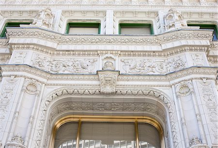 Ornate stonework above the entrance to the Wrigley Building, Chicago, Illinois, United States of America, North America Foto de stock - Con derechos protegidos, Código: 841-02925129