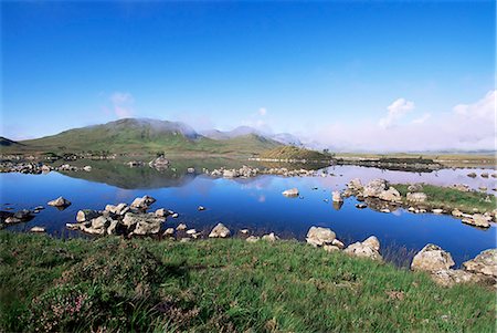 simsearch:841-02943884,k - Lochan na h-Achlaise, Rannoch Moor, le noir Mont en arrière-plan, la région des Highlands, Ecosse, Royaume-Uni, Europe Photographie de stock - Rights-Managed, Code: 841-02925570