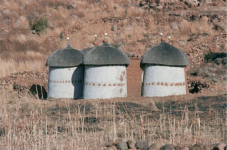 round house - Nuba village, south of Kadugli, Sudan, Africa Stock Photo - Rights-Managed, Code: 841-02920233