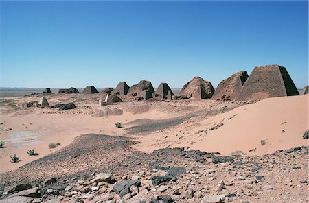 sudan - Pyramiden, Meroe, Sudan, Afrika Stockbilder - Lizenzpflichtiges, Bildnummer: 841-02920244