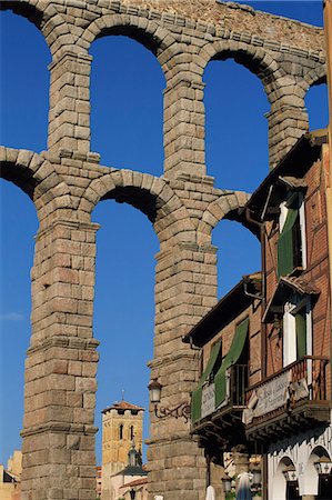 simsearch:841-02703703,k - Une section de l'Aqueduct Romano à Ségovie, patrimoine mondial de l'UNESCO, Castilla y Leon, Espagne, Europe Photographie de stock - Rights-Managed, Code: 841-02920340