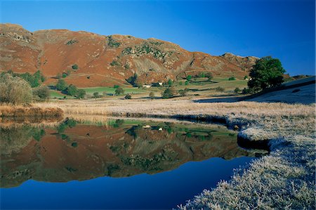 simsearch:841-02935288,k - Glacial matin d'automne, Langdale Tarn et Lingmoor Fell, Little Langdale, Lake District, Cumbria, Angleterre, Royaume-Uni, Europe Photographie de stock - Rights-Managed, Code: 841-02920383