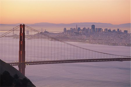 simsearch:841-02715791,k - Golden Gate Bridge, San Francisco, California, United States of America Foto de stock - Con derechos protegidos, Código: 841-02920419